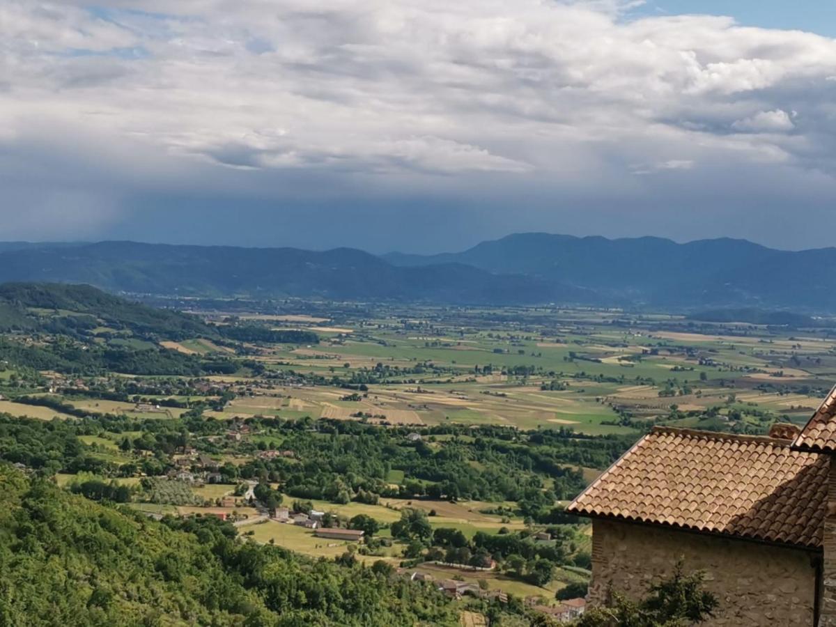 Willa Il Torrione Poggio Bustone Zewnętrze zdjęcie