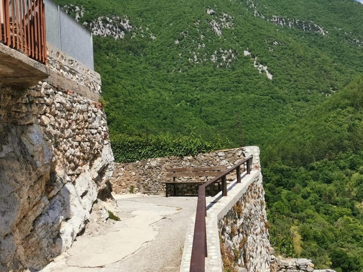 Willa Il Torrione Poggio Bustone Zewnętrze zdjęcie